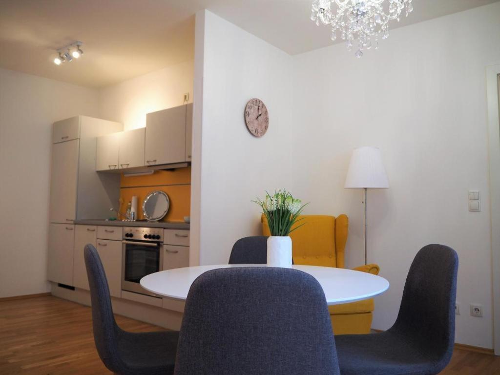 Apstay City Residence Apartments ǀ Free Parking & Self Check-In Graz Buitenkant foto
