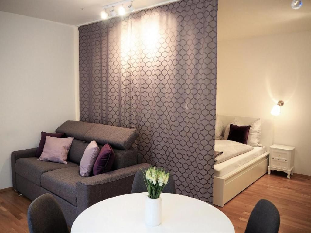 Apstay City Residence Apartments ǀ Free Parking & Self Check-In Graz Buitenkant foto